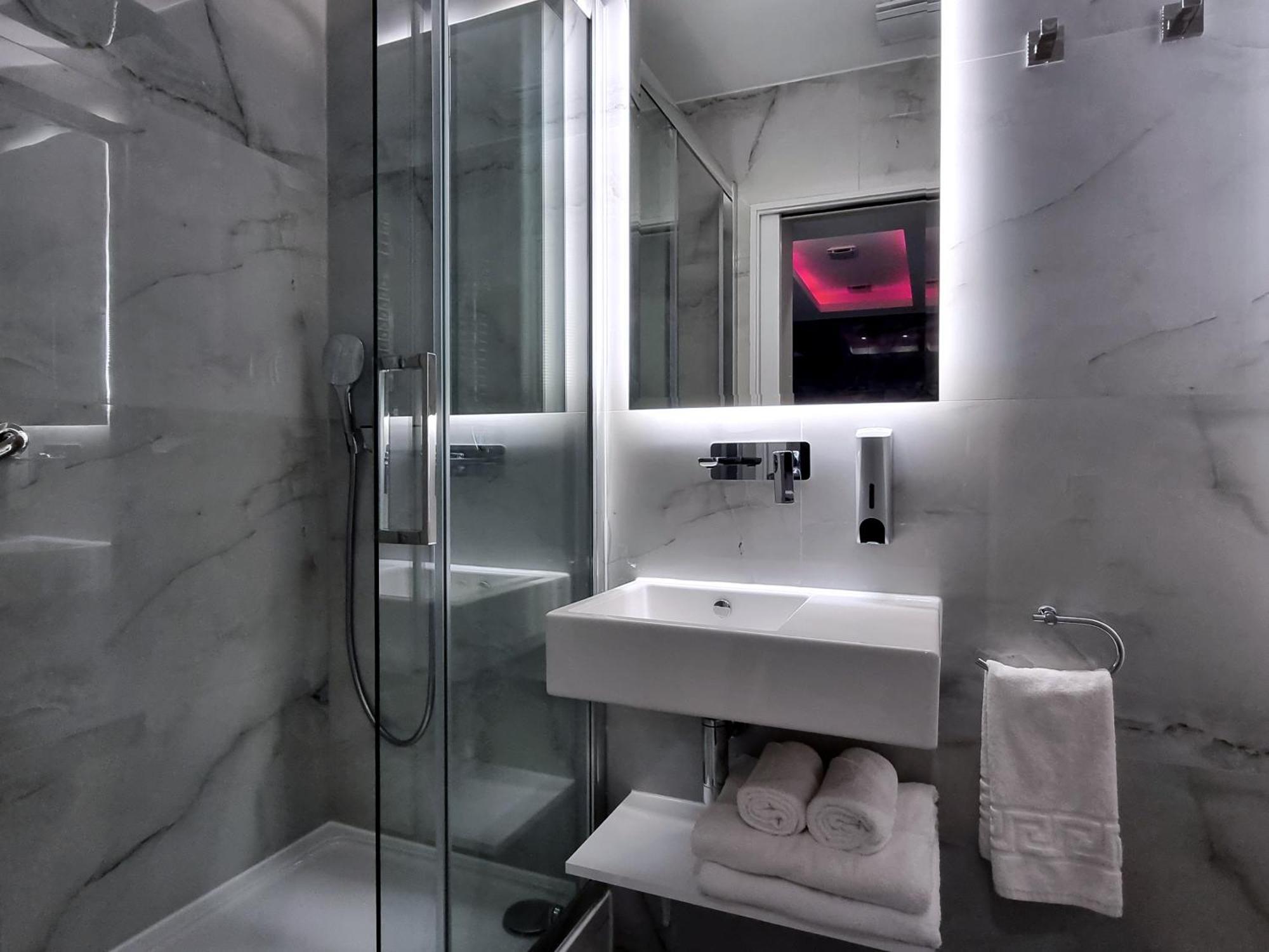 런던 Nox Kensington Gardens 아파트 호텔 객실 사진