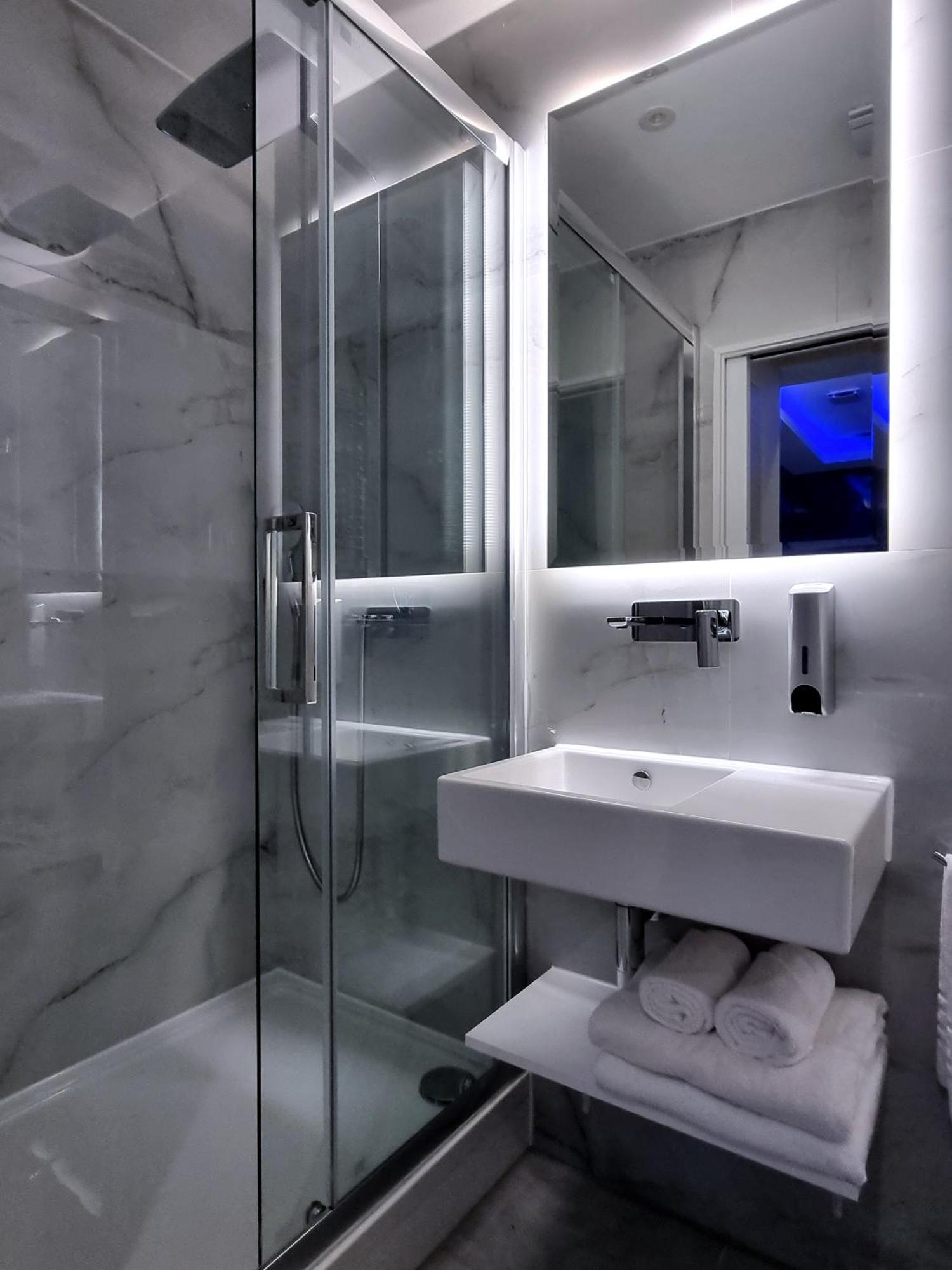 런던 Nox Kensington Gardens 아파트 호텔 객실 사진